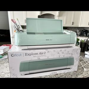 Cricut Explore Air2 in Mint